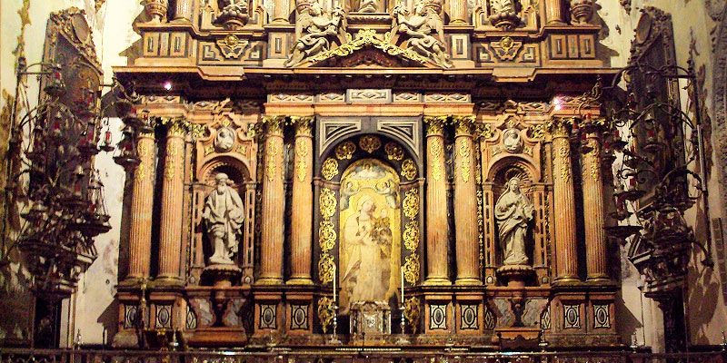 Altar de la Virgen Antigua